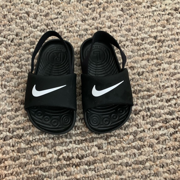 7c nike sandals